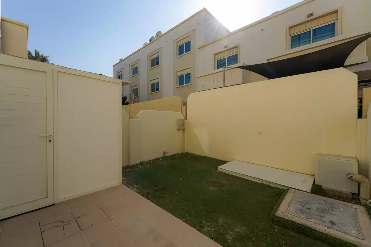 Villa 174m² in UAE, Abu Dhabi. Priced at 374573€ rent photo-1