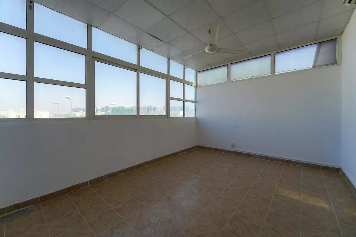 Villa 174m² in UAE, Abu Dhabi. Priced at 374573€ rent photo-3
