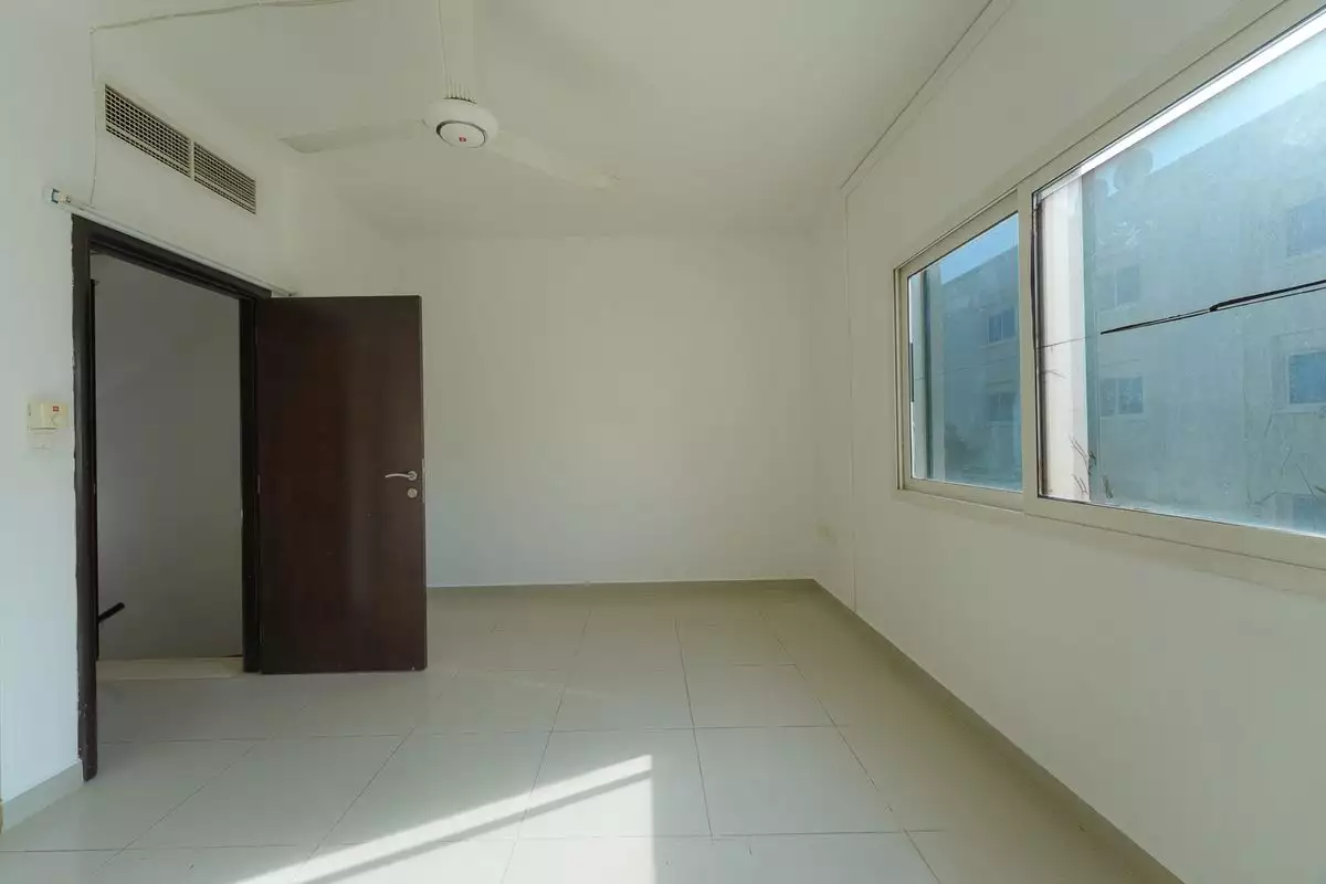 Villa 174m² in UAE, Abu Dhabi. Priced at 374573€ rent photo-13