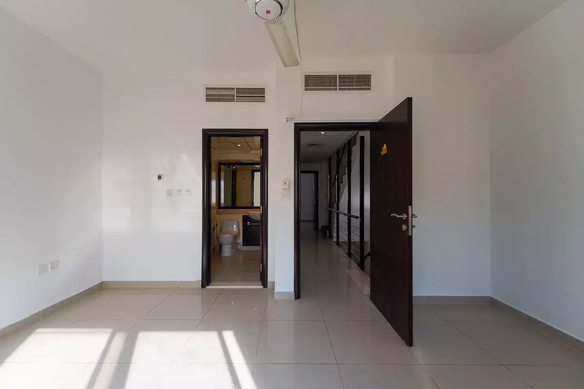 Villa 174m² in UAE, Abu Dhabi. Priced at 374573€ rent photo-14