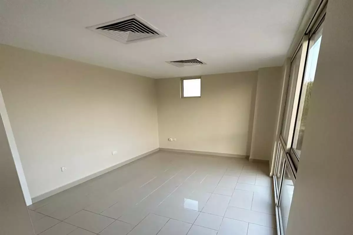 Townhouse 301m² in UAE, Abu Dhabi. Priced at 699203€ rent photo-9