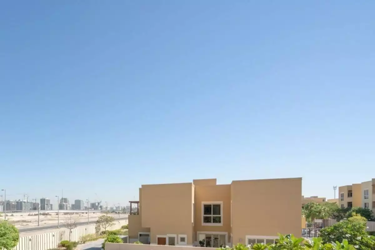 Townhouse 240m² in UAE, Abu Dhabi. Priced at 699203€ rent photo-6