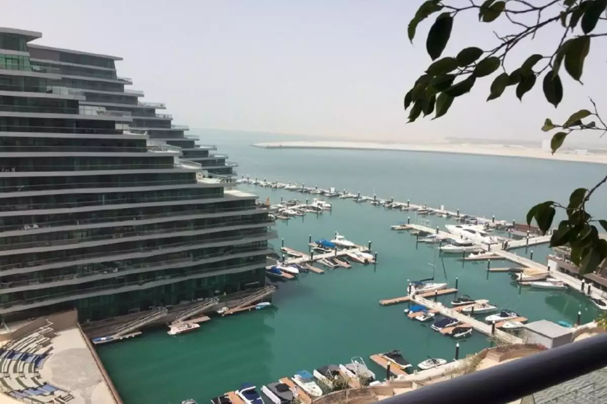 Flat 176m² in UAE, Abu Dhabi. Priced at 749146€ rent photo-13
