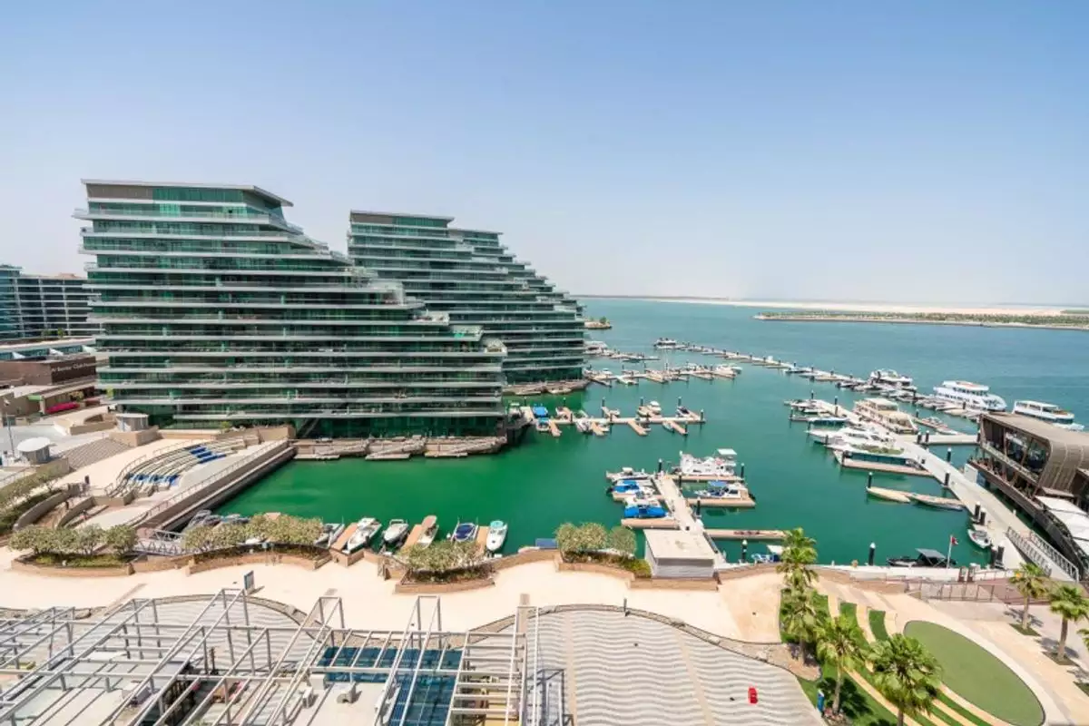 Flat 176m² in UAE, Abu Dhabi. Priced at 749146€ rent photo-15