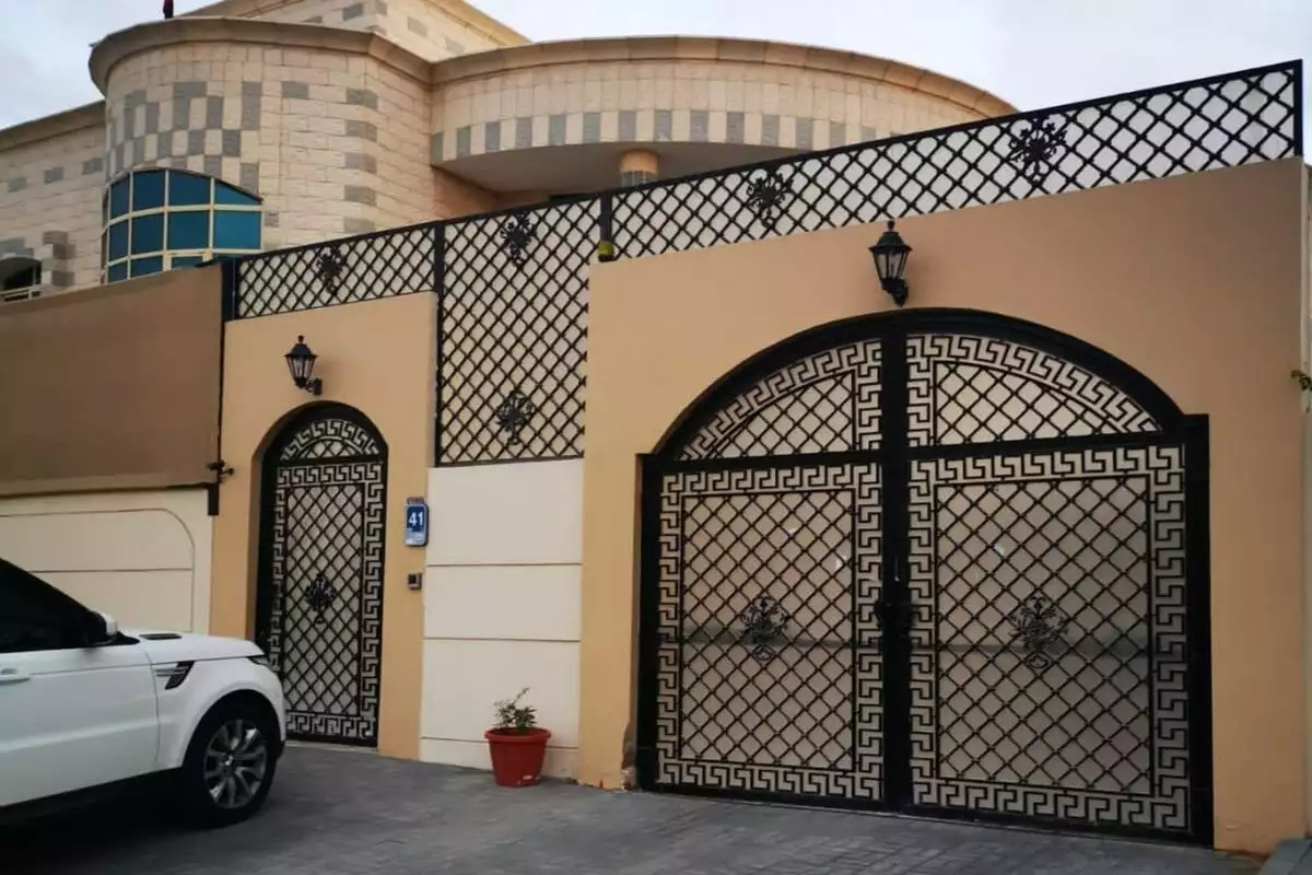 Villa 1905m² in UAE, Abu Dhabi. Priced at 2925832€ rent photo-1