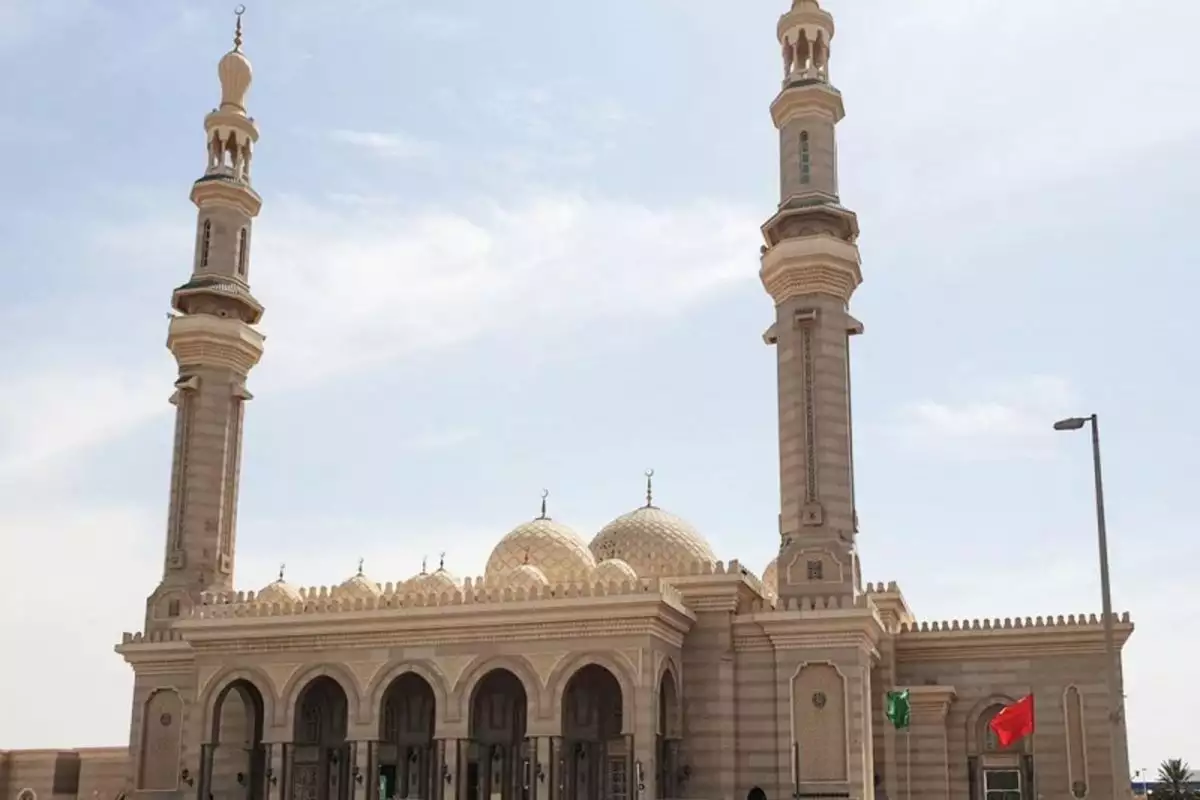 Villa 1394m² in UAE, Abu Dhabi. Priced at 3657290€ rent photo-6