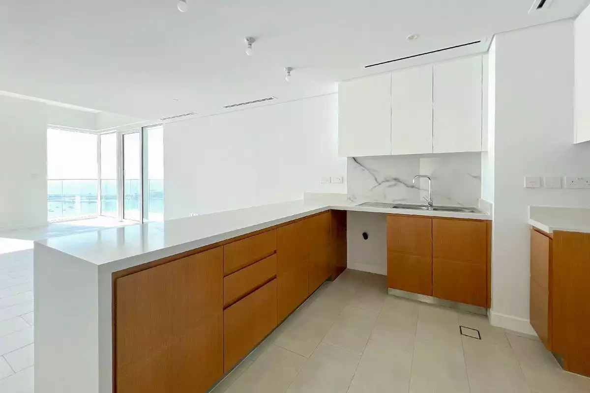 Flat 182m² in UAE, Dubai. Priced at 3745732€ rent photo-2