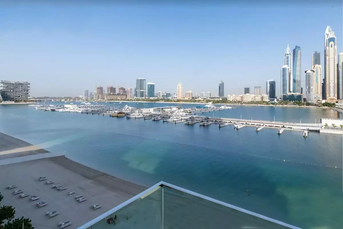 Flat 181m² in UAE, Dubai. Priced at 1872866€ rent photo-9