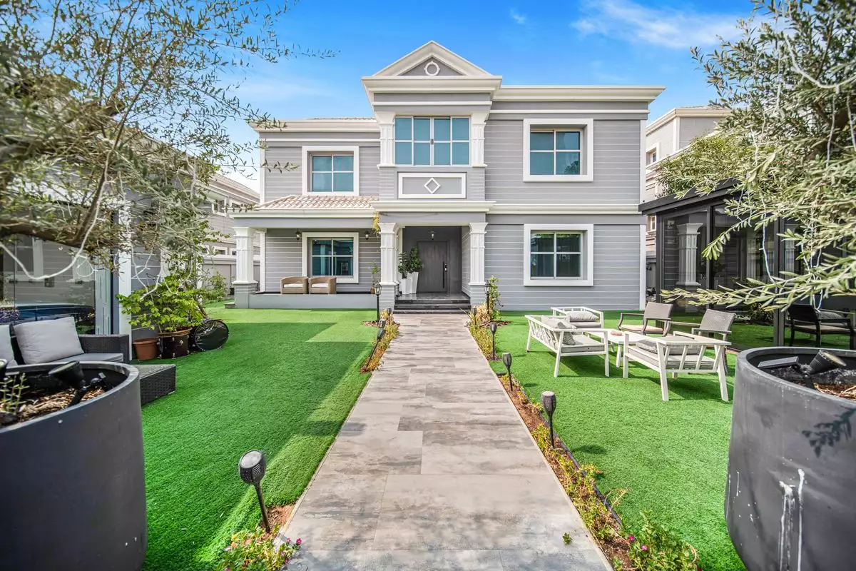 Villa 814m² in UAE, Dubai. Priced at 2932909€ rent photo-1