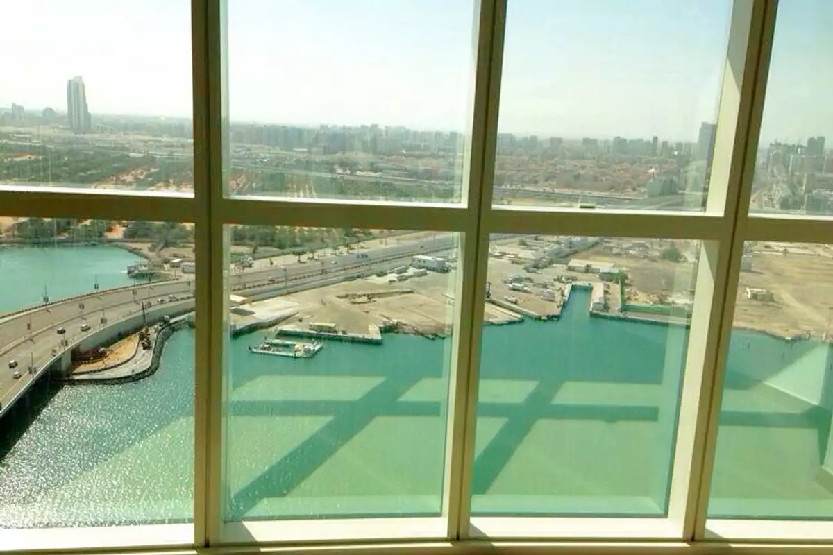 Flat 147m² in UAE, Abu Dhabi. Priced at 402302€ rent photo-4
