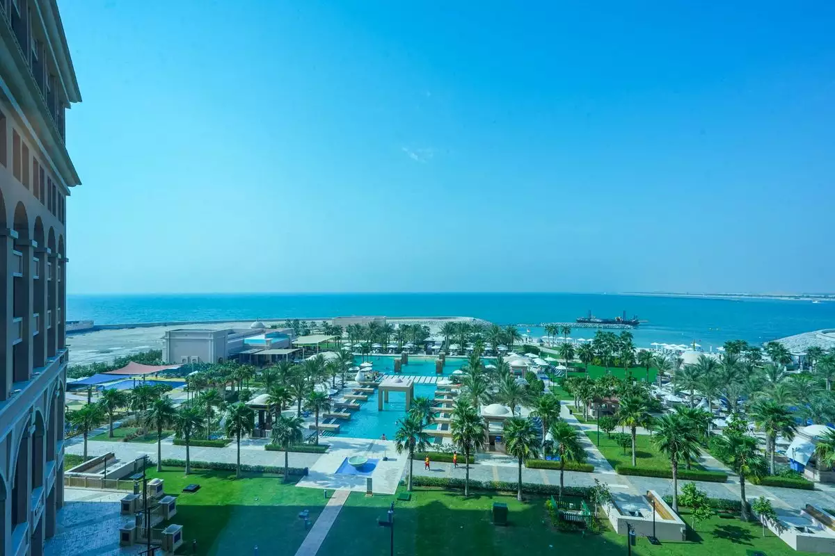 Flat 145m² in UAE, Abu Dhabi. Priced at 1097187€ rent photo-2