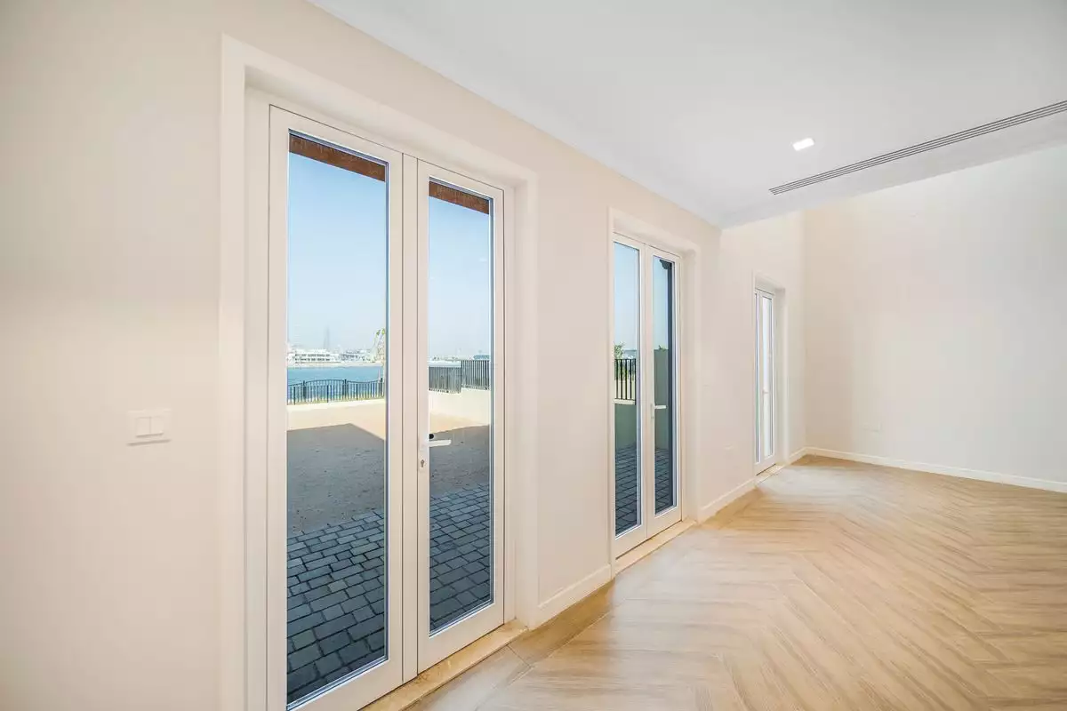 Townhouse 331m² in UAE, Dubai. Priced at 3169651€ rent photo-3