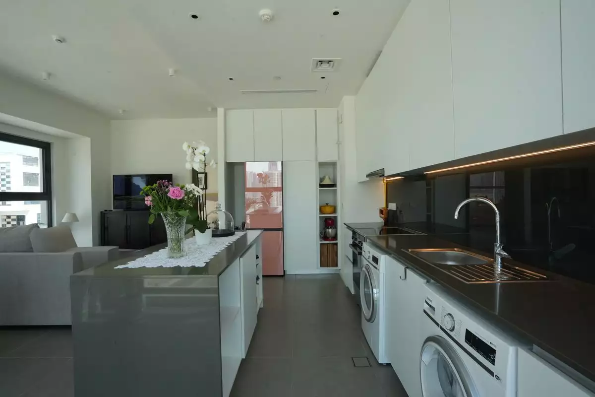 Flat 67m² in UAE, Abu Dhabi. Priced at 292583€ rent photo-6