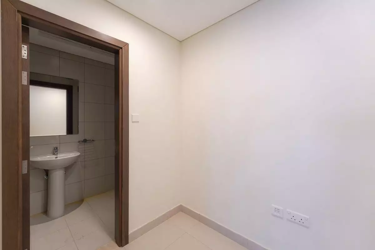 Flat 144m² in UAE, Abu Dhabi. Priced at 435754€ rent photo-18
