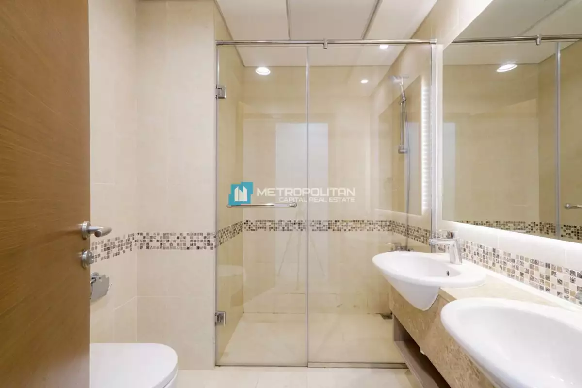 Flat 121m² in UAE, Abu Dhabi. Priced at 412031€ rent photo-12