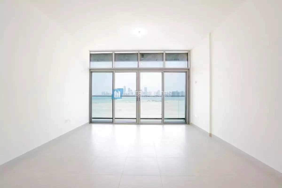 Flat 125m² in UAE, Abu Dhabi. Priced at 487639€ rent photo-2