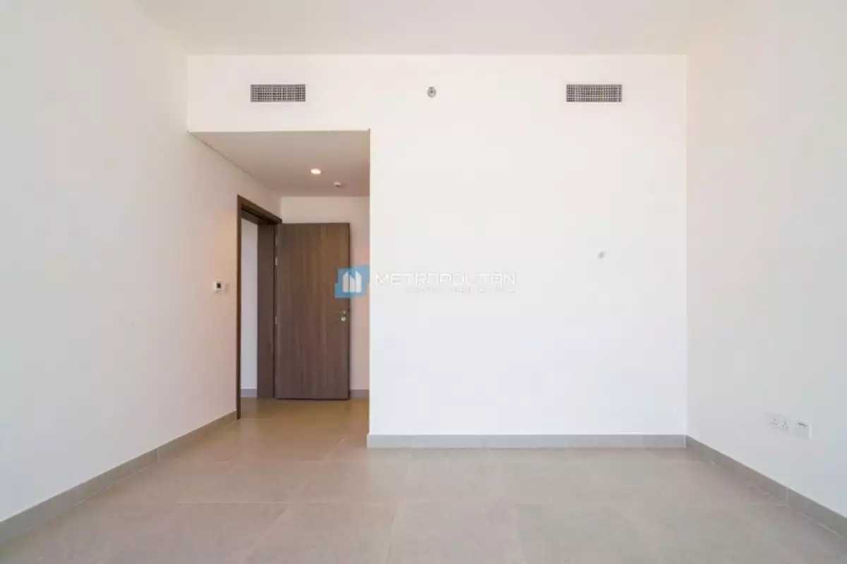 Flat 125m² in UAE, Abu Dhabi. Priced at 487639€ rent photo-6