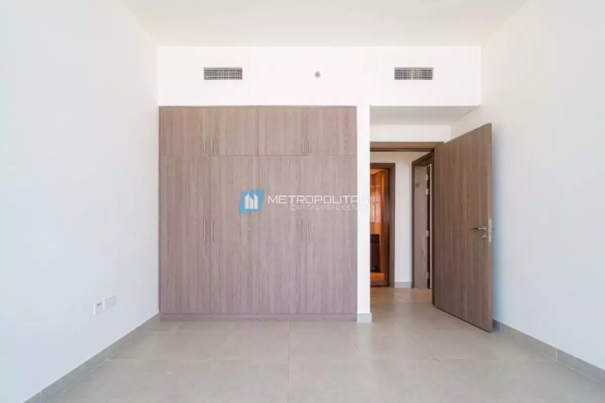 Flat 125m² in UAE, Abu Dhabi. Priced at 487639€ rent photo-8
