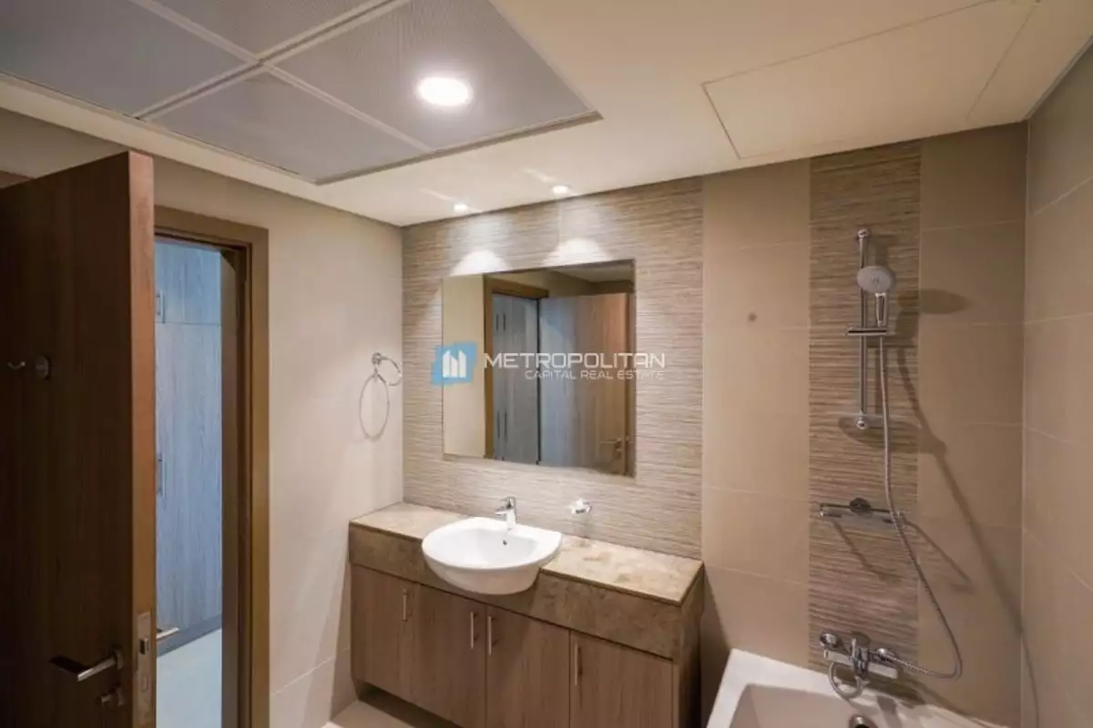 Flat 125m² in UAE, Abu Dhabi. Priced at 487639€ rent photo-10