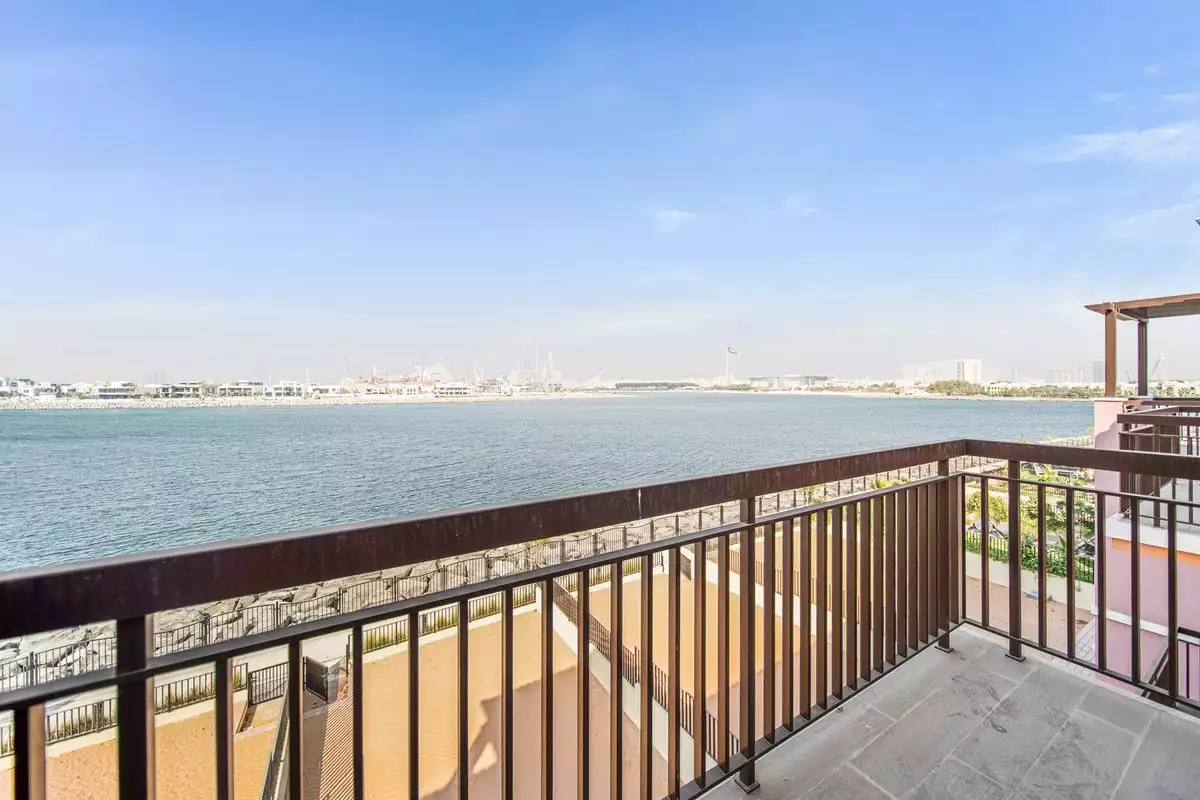 Townhouse 344m² in UAE, Dubai. Priced at 2871479€ rent photo-25