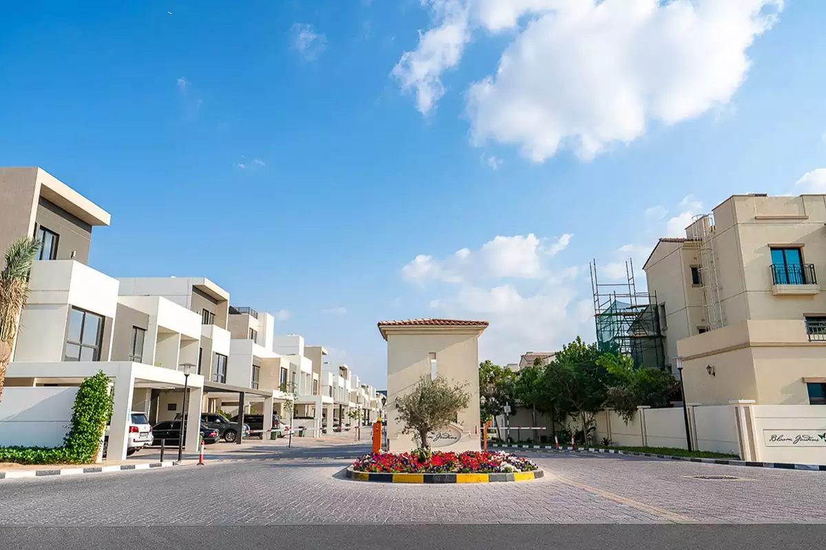 Townhouse 107m² in UAE, Abu Dhabi. Priced at 560784€ rent photo-1