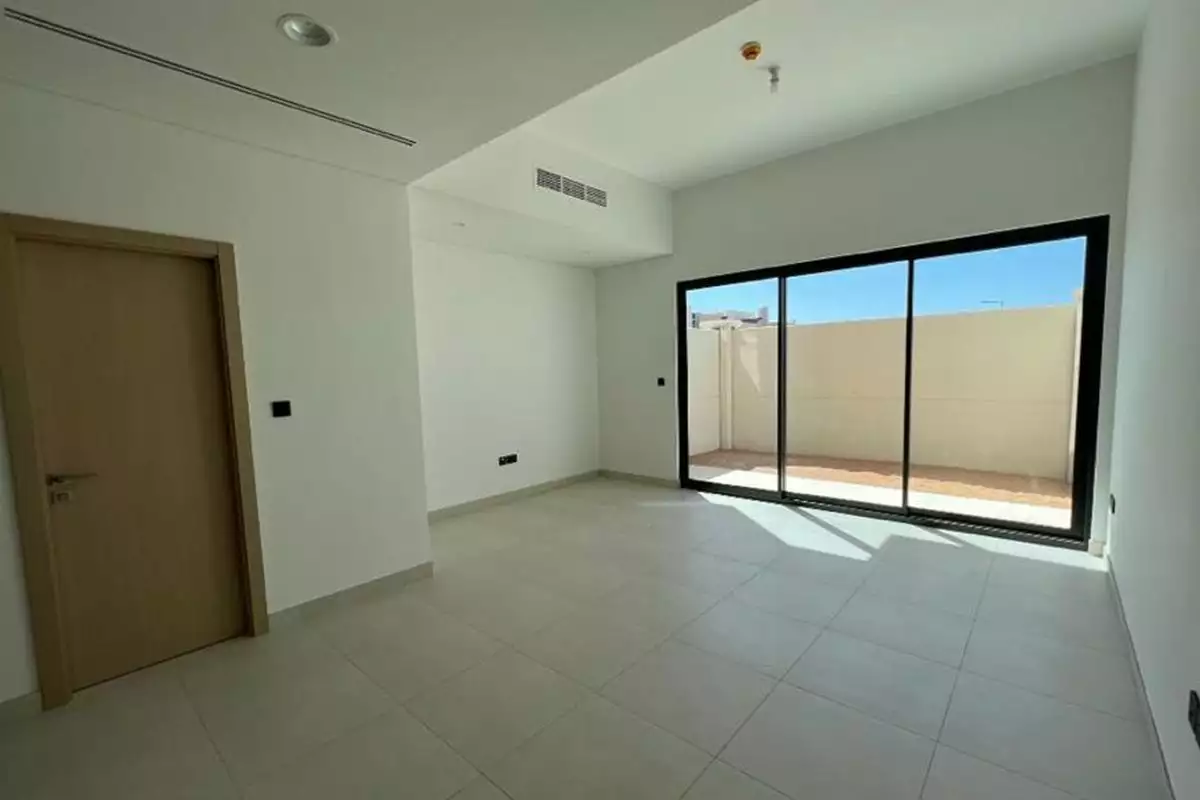 Townhouse 107m² in UAE, Abu Dhabi. Priced at 560784€ rent photo-2