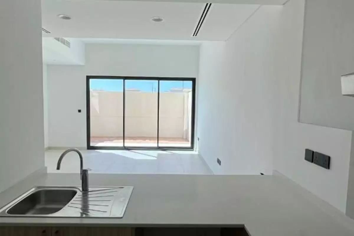 Townhouse 107m² in UAE, Abu Dhabi. Priced at 560784€ rent photo-3