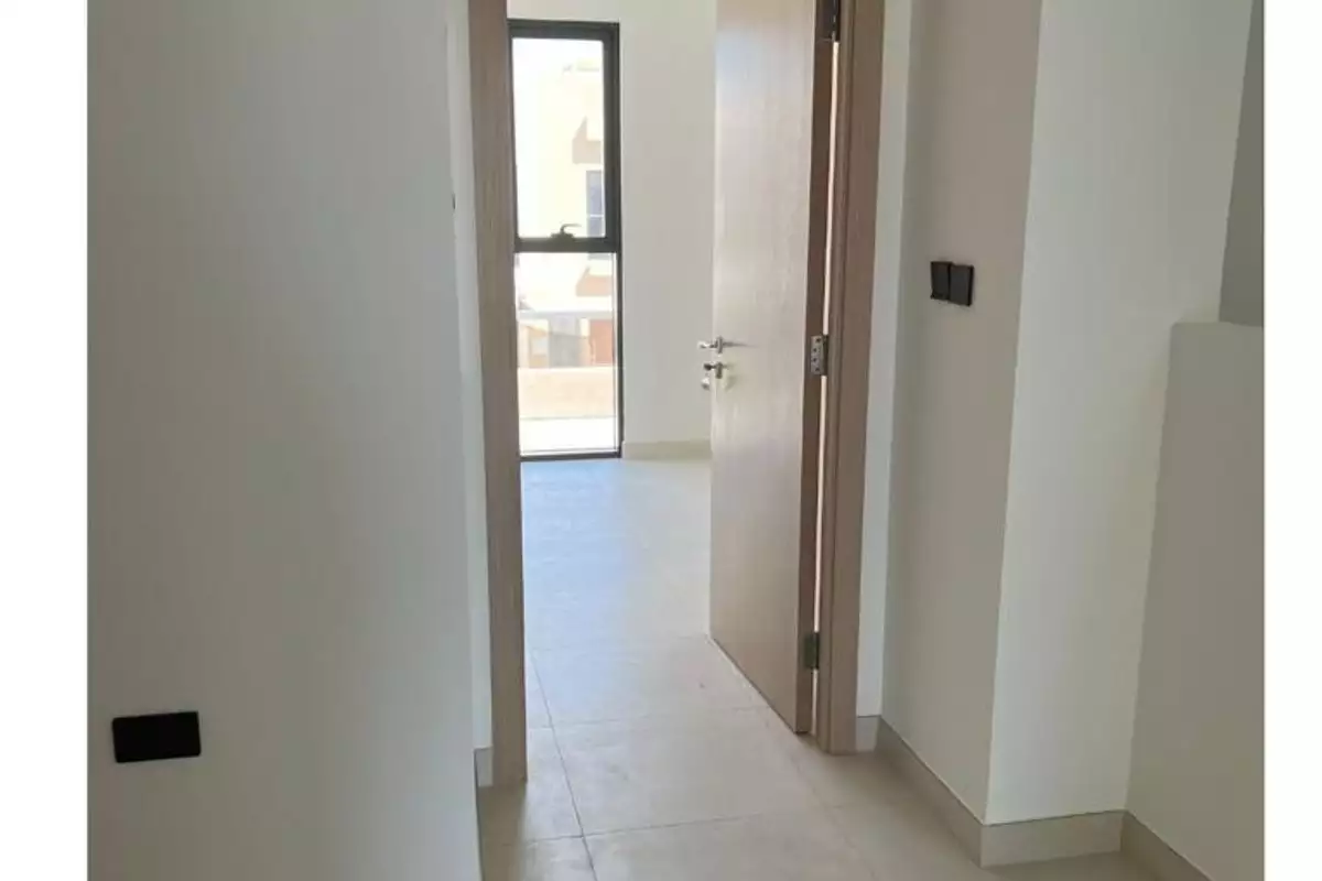Townhouse 107m² in UAE, Abu Dhabi. Priced at 560784€ rent photo-11