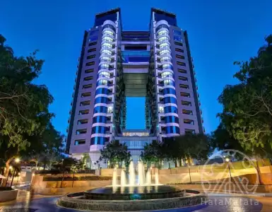 Buy in UAE for 274687€