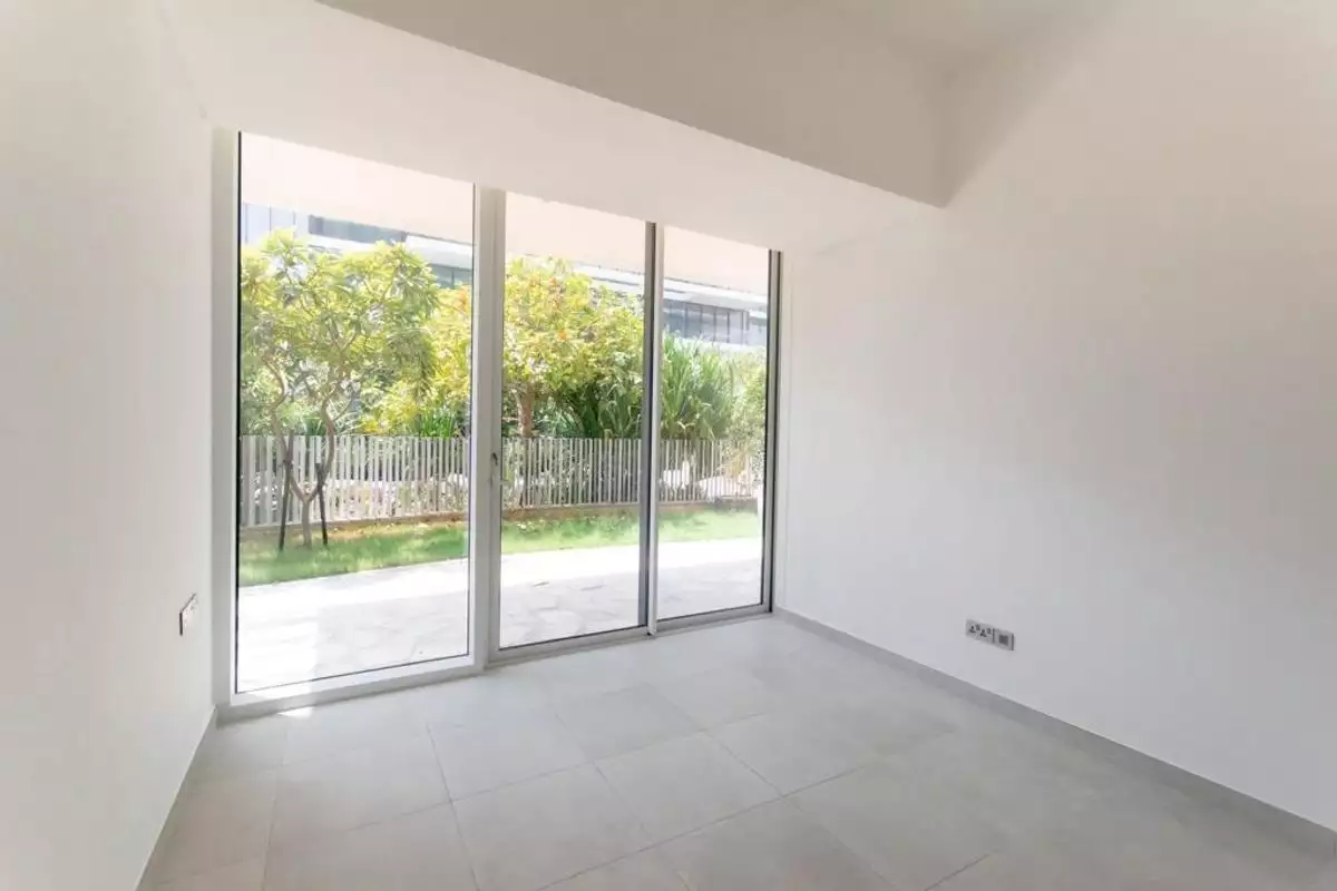 Flat 251m² in UAE, Dubai. Priced at 2796814€ rent photo-1