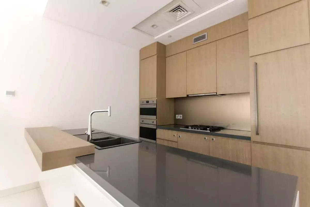 Flat 251m² in UAE, Dubai. Priced at 2796814€ rent photo-3