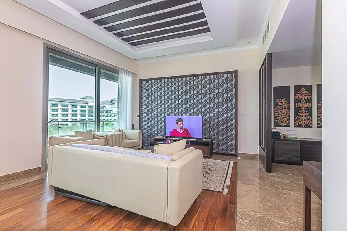 Flat 257m² in UAE, Dubai. Priced at 1648122€ rent photo-2