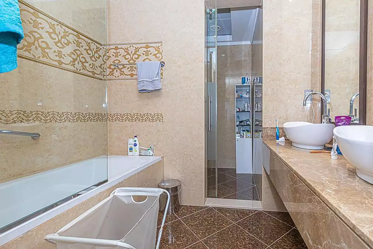 Flat 257m² in UAE, Dubai. Priced at 1648122€ rent photo-10