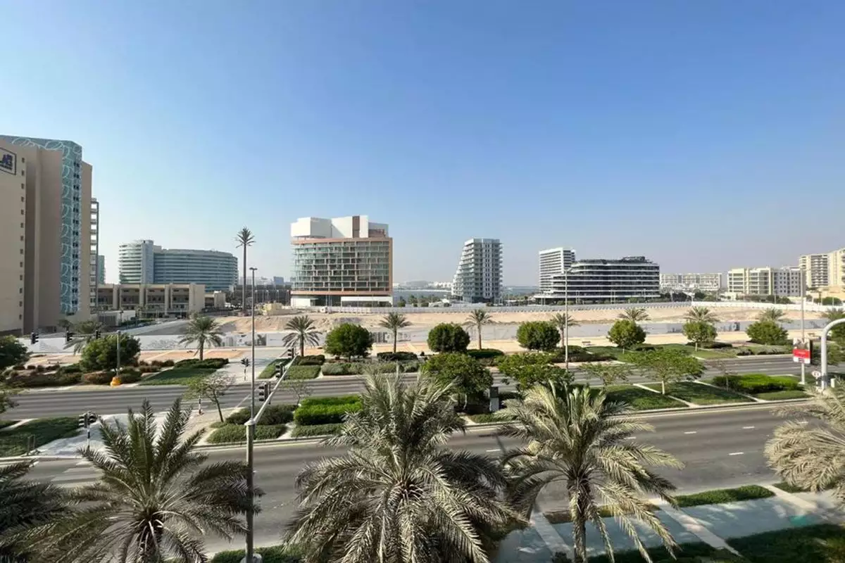 Flat 114m² in UAE, Abu Dhabi. Priced at 324630€ rent photo-3