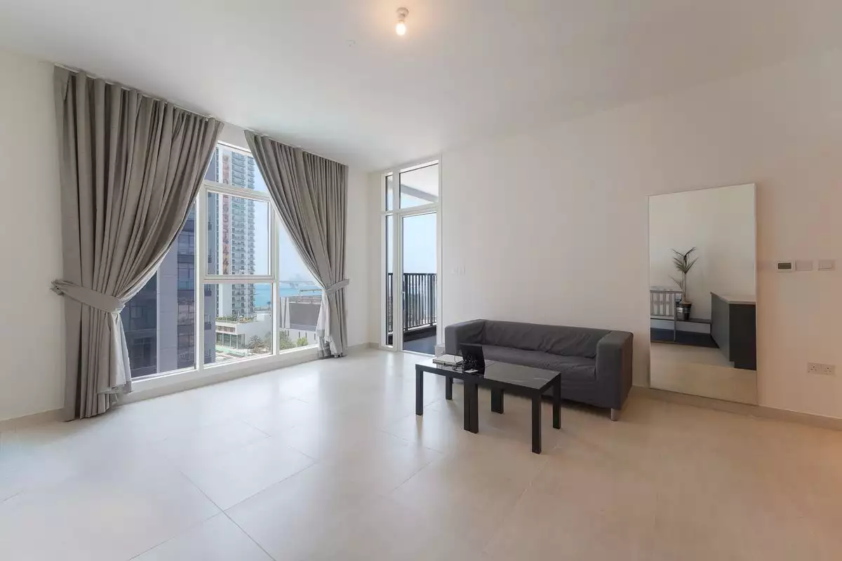 Flat 62m² in UAE, Abu Dhabi. Priced at 199772€ rent photo-1