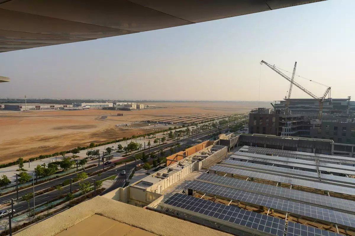 Flat 111m² in UAE, Abu Dhabi. Priced at 316965€ rent photo-3