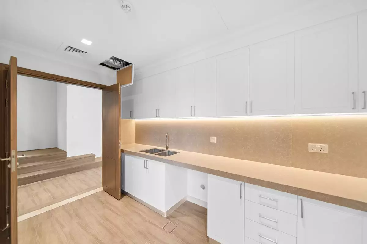 Townhouse 266m² in UAE, Dubai. Priced at 2971614€ rent photo-5