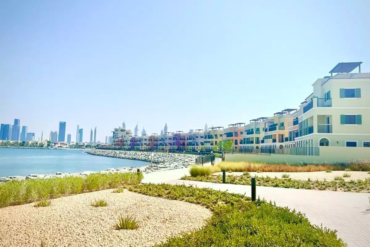 Townhouse 266m² in UAE, Dubai. Priced at 2971614€ rent photo-16