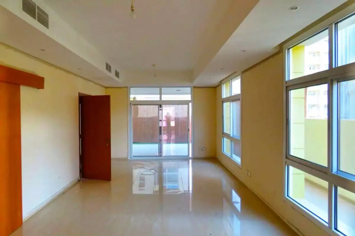 Villa 244m² in UAE, Abu Dhabi. Priced at 1073777€ rent photo-1