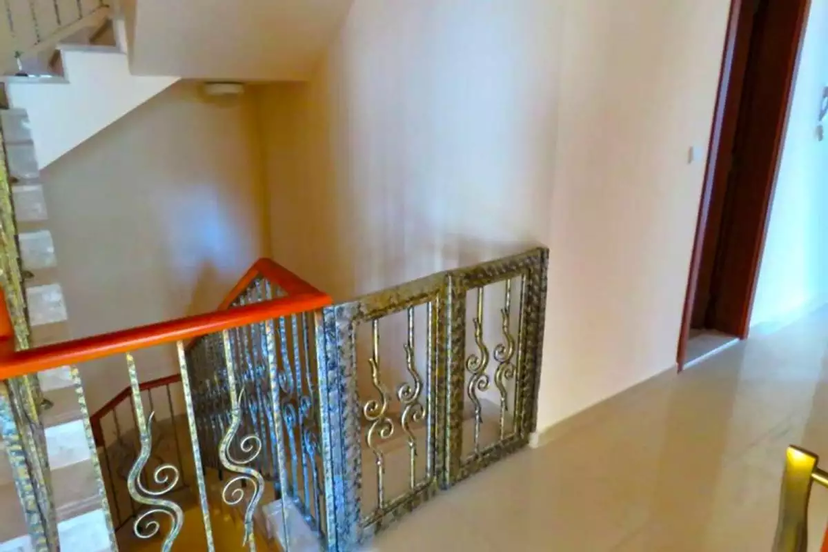 Villa 244m² in UAE, Abu Dhabi. Priced at 1073777€ rent photo-8