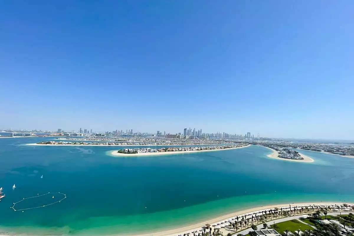 Flat 302m² in UAE, Dubai. Priced at 8240611€ rent photo-1