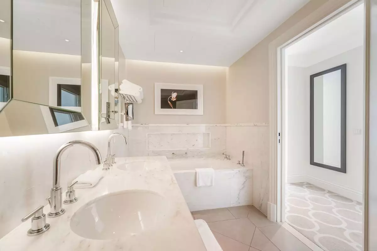 Flat 118m² in UAE, Dubai. Priced at 1635637€ rent photo-23