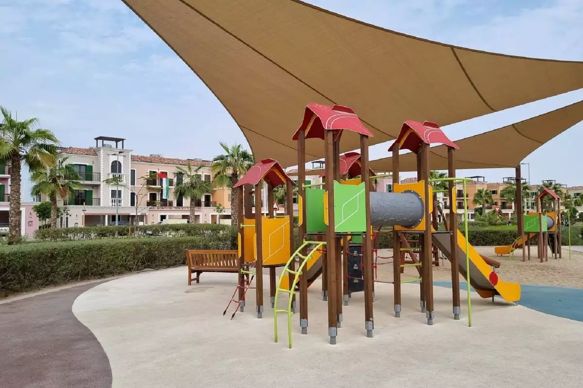 Townhouse 261m² in UAE, Dubai. Priced at 2372297€ rent photo-18