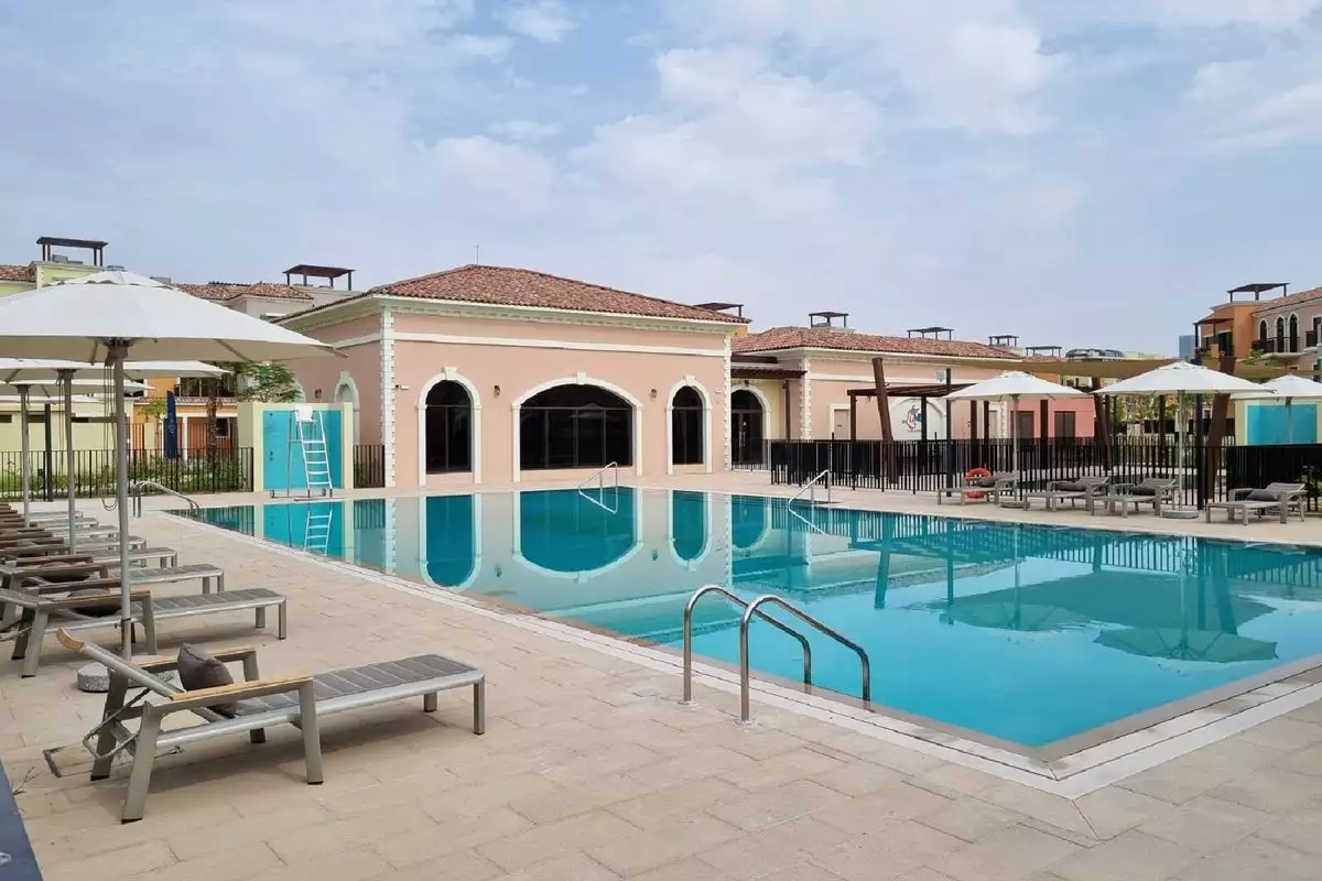 Townhouse 261m² in UAE, Dubai. Priced at 2372297€ rent photo-23