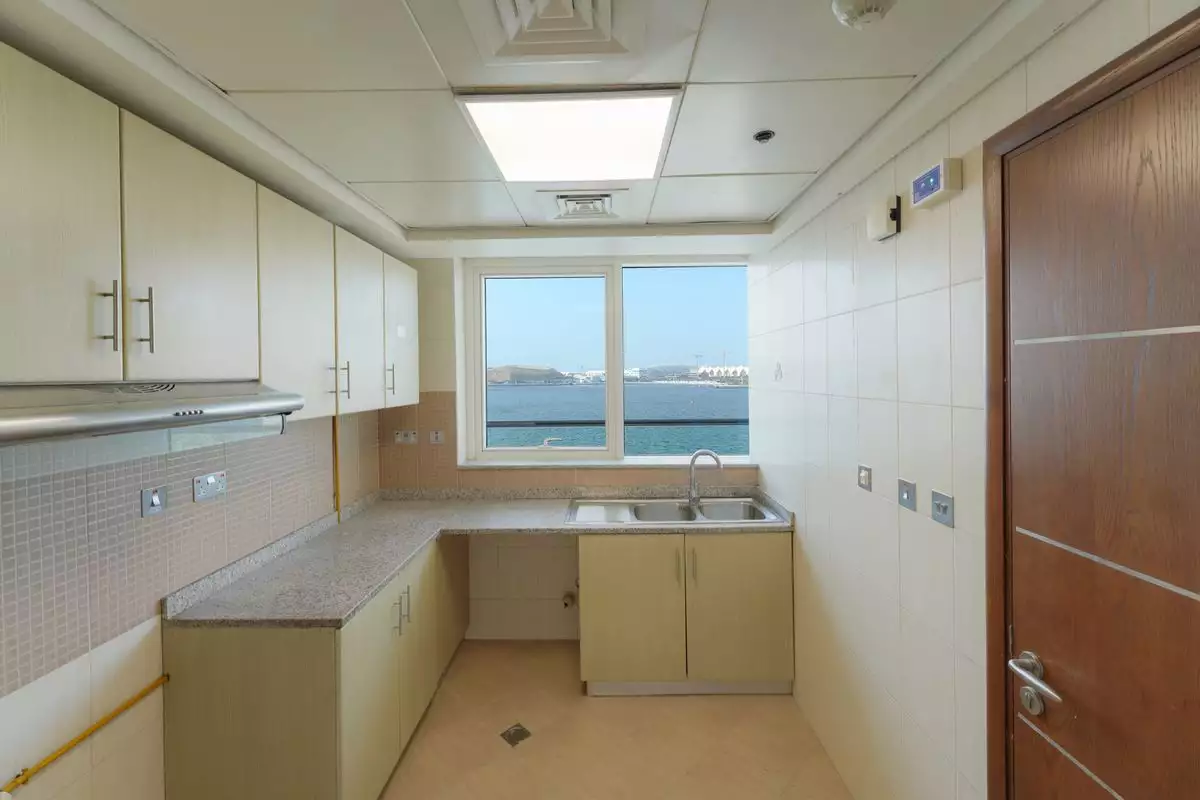 Flat 132m² in UAE, Abu Dhabi. Priced at 461529€ rent photo-4