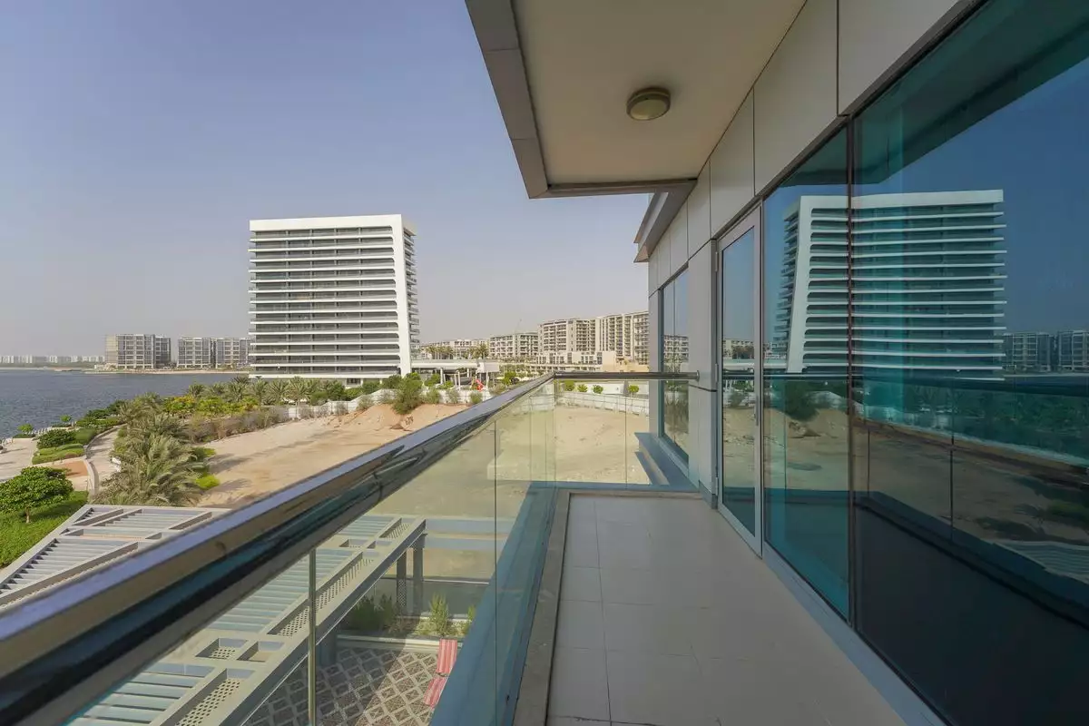 Flat 132m² in UAE, Abu Dhabi. Priced at 461529€ rent photo-17