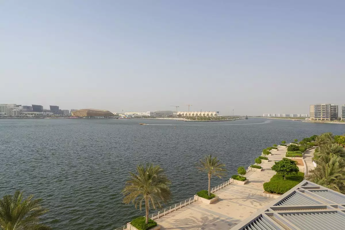 Flat 132m² in UAE, Abu Dhabi. Priced at 461529€ rent photo-19