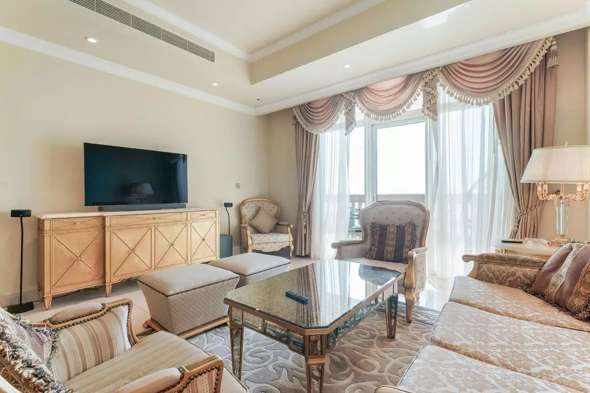 Flat 164m² in UAE, Dubai. Priced at 1219097€ rent photo-5