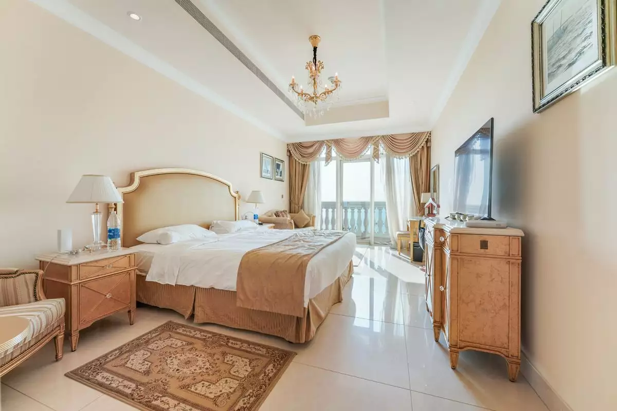 Flat 164m² in UAE, Dubai. Priced at 1219097€ rent photo-16
