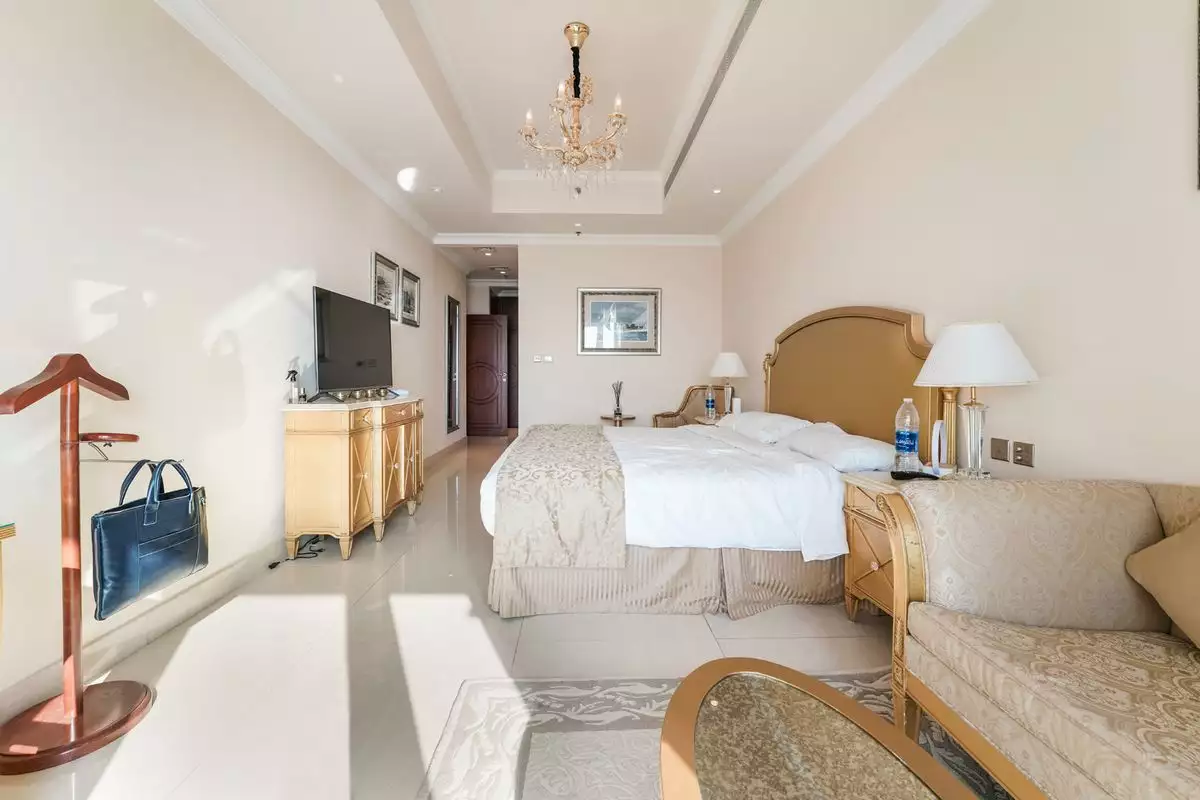 Flat 164m² in UAE, Dubai. Priced at 1219097€ rent photo-18